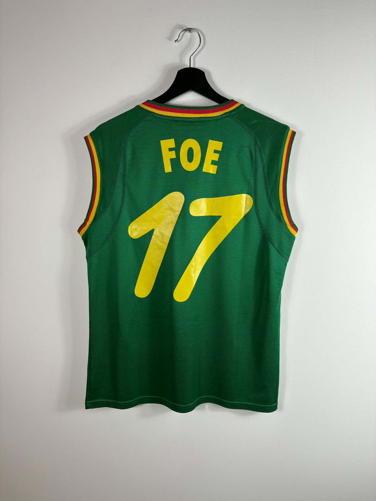 Cameroun 2002 Sleeveless hjemmebanetrøje – Marc-Vivien Foé #17 M