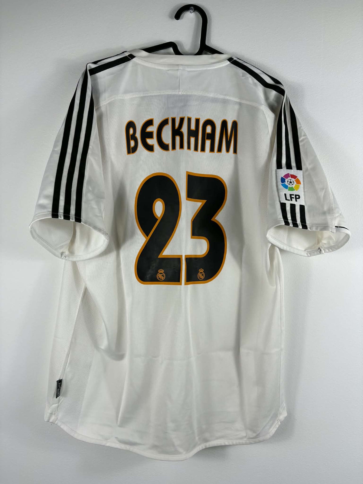 Real Madrid 2003/04 home jersey – David Beckham #23