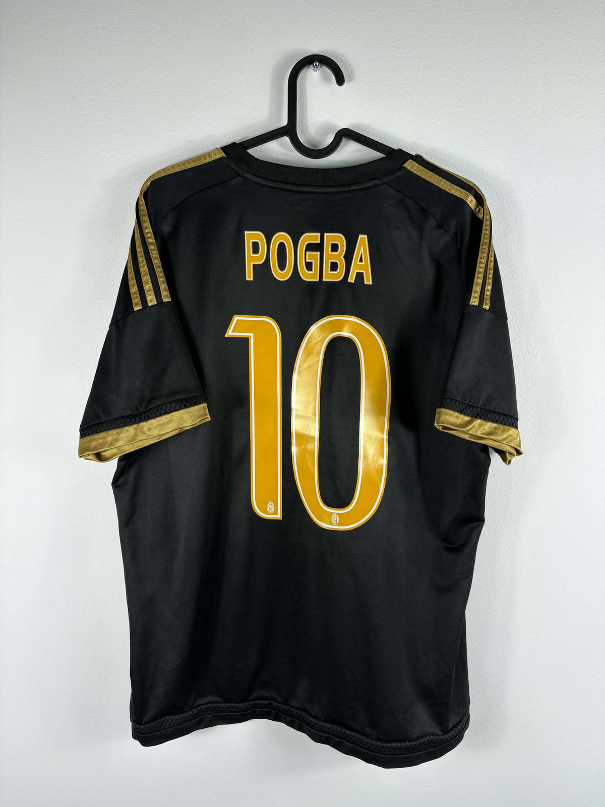 Juventus 2015/16 third shirt – Paul Pogba #10